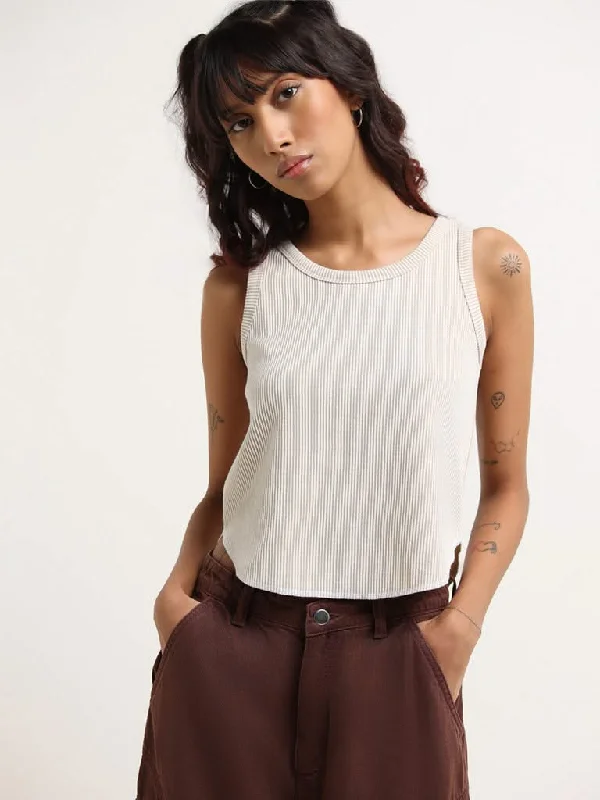 Nuon Beige Self-Striped T-Shirt Ribbed Striped Patterned