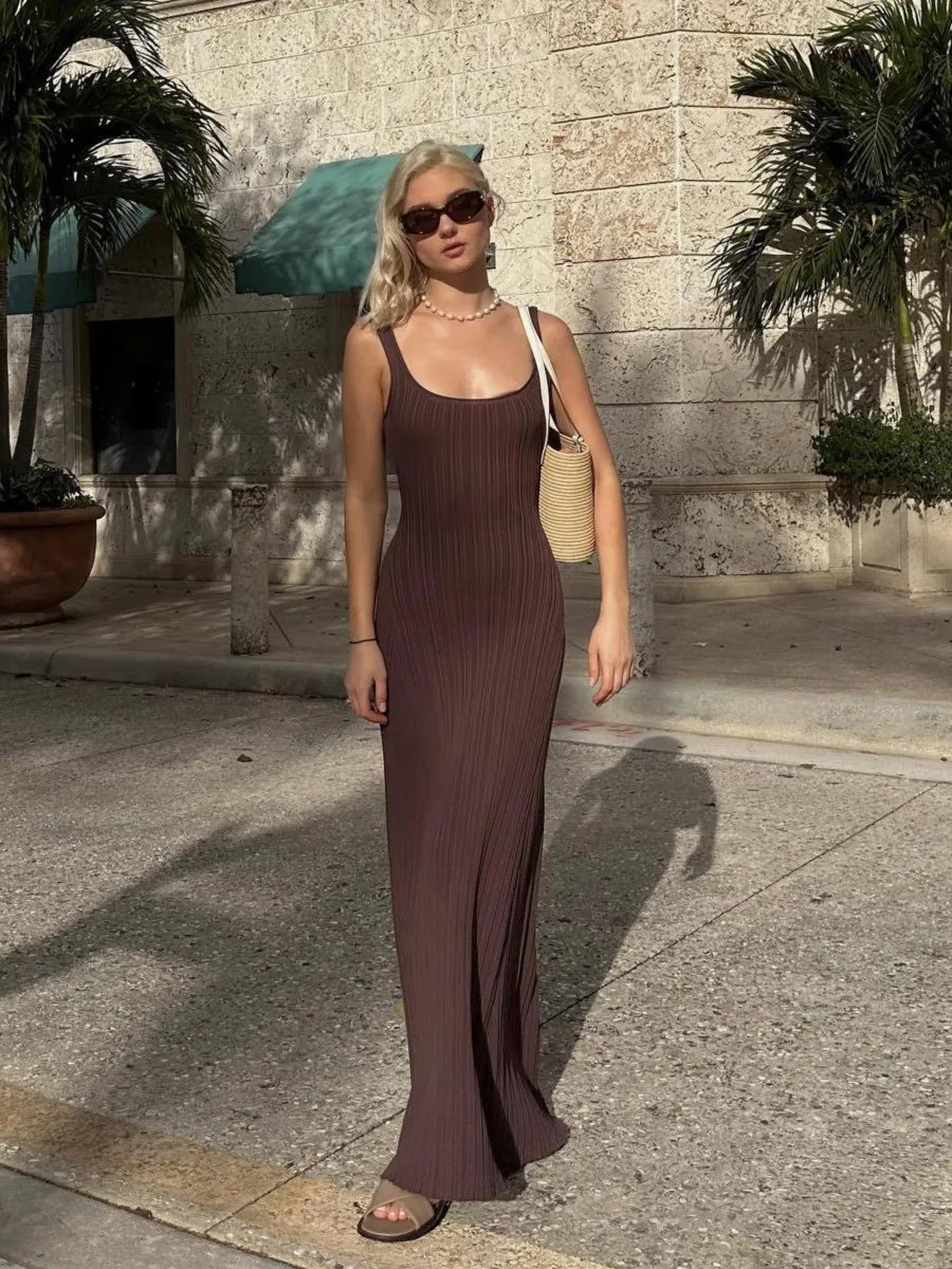 Lizakosht 2024 New Solid Pit Striped Knitted Dress U Collar Sleeveless Slim Suspender Maxi Dresses Elegant Fashion Summer Holiday Vestidos Fashionable Halter Neck Maxi Dress Lizakosht 2024 New Solid Pit Striped Knitted Dress U Collar Sleeveless Slim Suspender Maxi Dresses Elegant Fashion Summer Holiday Vestidos Fashionable Halter Neck Maxi Dress