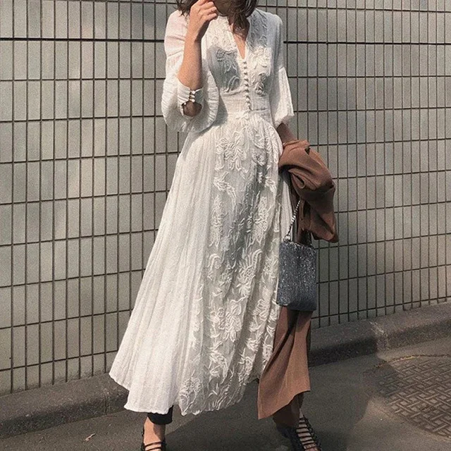 Lizakosht White Floral Embroidery Maxi Dress Vintage Boho Long Lantern Sleeve Dress Women V-neck Holiday Sexy Ladies Dresses Cozy Maxi Dress with Slit