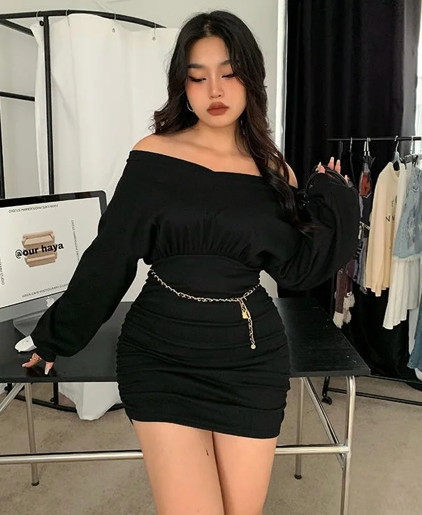 Erica Solid Color V Neck Off The Shoulder Ruched Mini Dress Comfortable Off-Shoulder Mini Dress