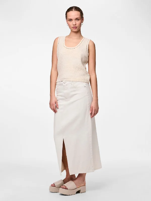 PCKENISE Long Skirt - Cloud Dancer velvet skirt glossy